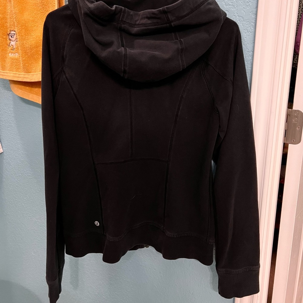 [SOLD on another app] Lululemon scuba jacket